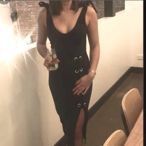 SHEIKE Black Magic Bodice Eyelet Tie Up Strap Bodycon Midi Dress - Picture 8 of 12